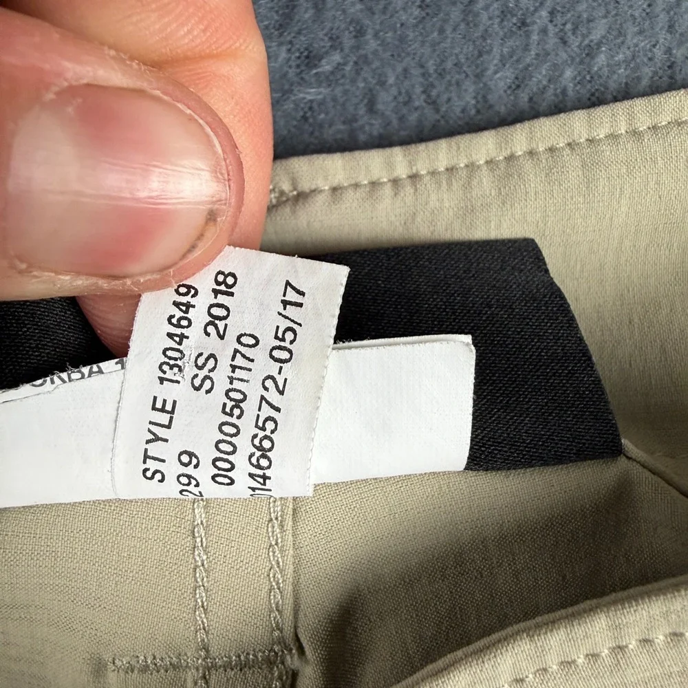 Under Armour Fish Hunter Cargo Shorts Men's 28 Beige Heatgear Hiking Wicking